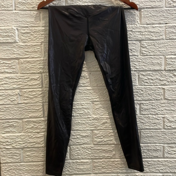 HALARA faux leather leggings - Picture 1 of 5